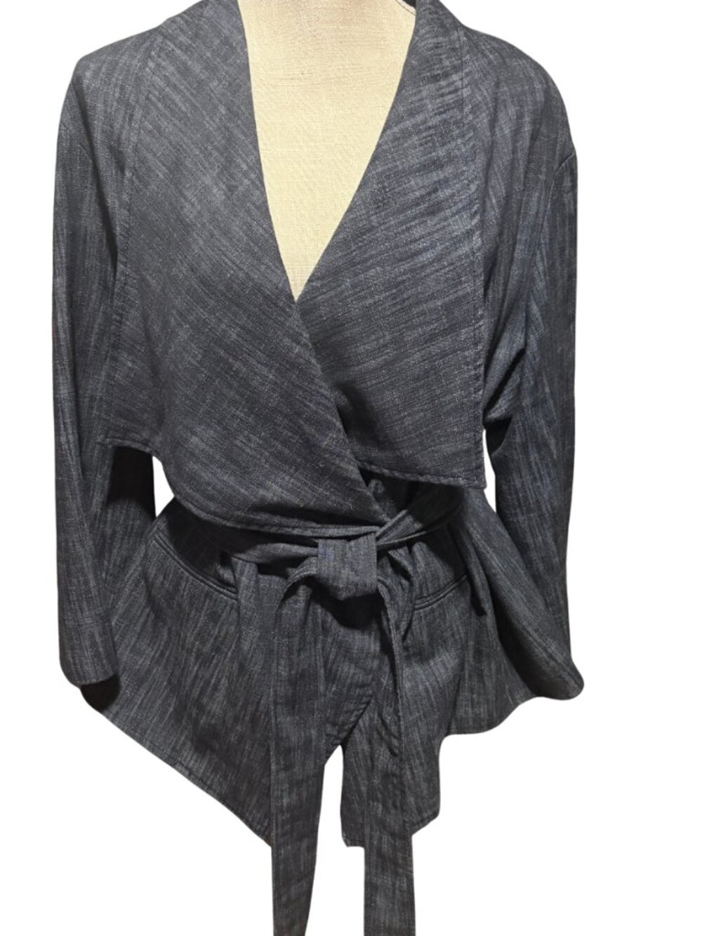 Cato Woman Plus 18/20W Belted Wrap Jacket Gray Bracelet Sleeve Kimono style Coat